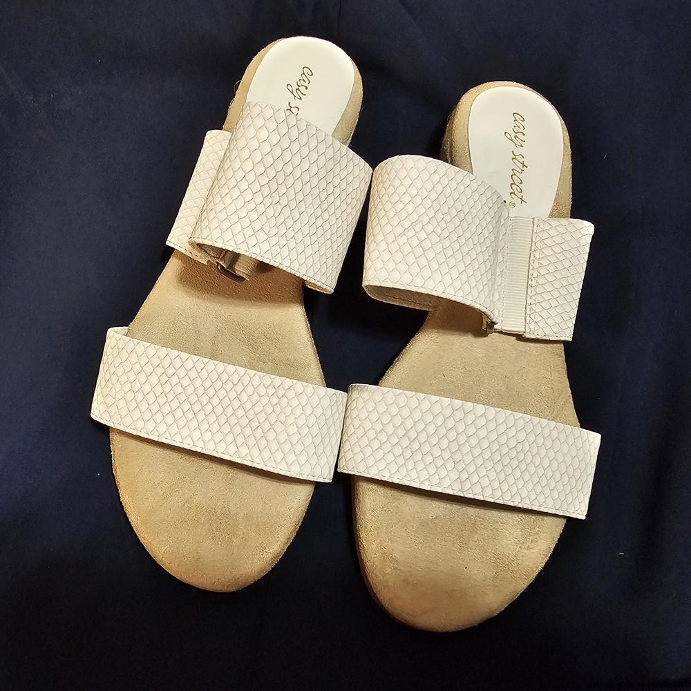 Elegant Cream Sandals 10W